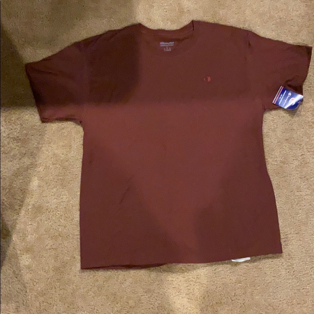 CHAMPION TSHIRT